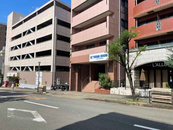 長崎鍛冶屋町(室内型トランクルーム)外観1